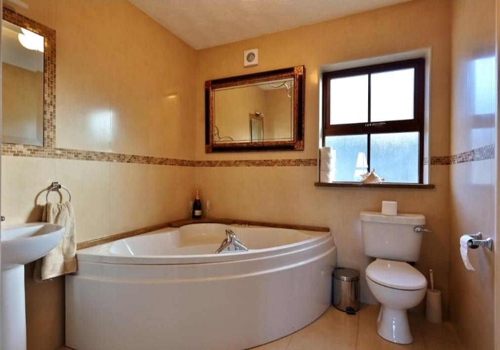 The Cliffs Of Moher Holiday House Doolin Exterior foto